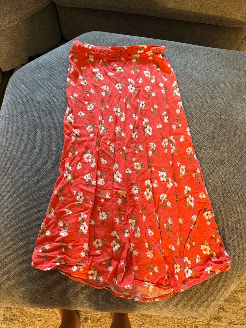 Old navy womens red floral skirt